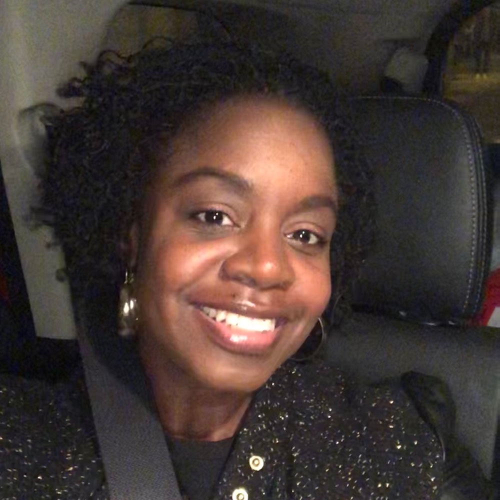 Meet your Posher, Shemika